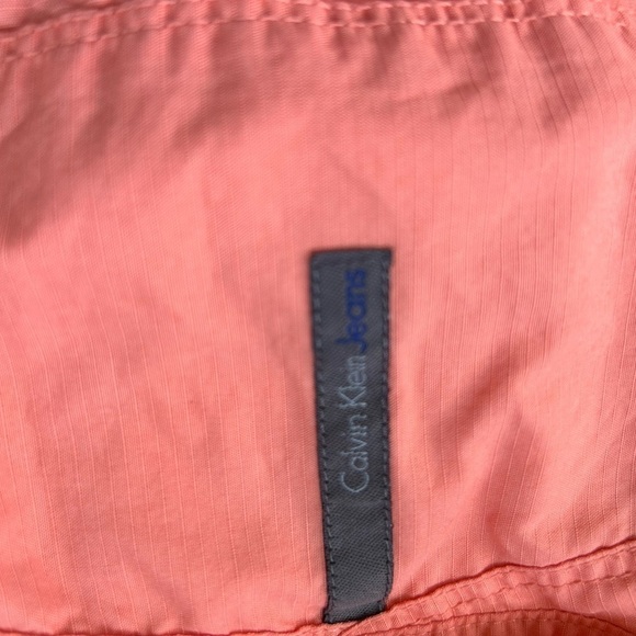 Calvin Klein button up short sleeve collared shirt size small - Picture 8 of 9